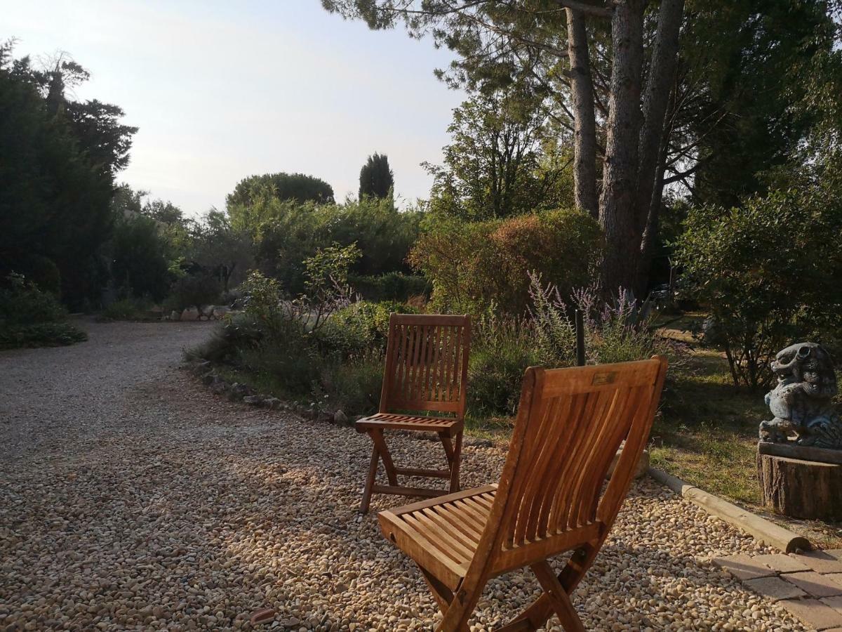 Ferienwohnung La Bastide Des Sources Beaucaire  Exterior foto